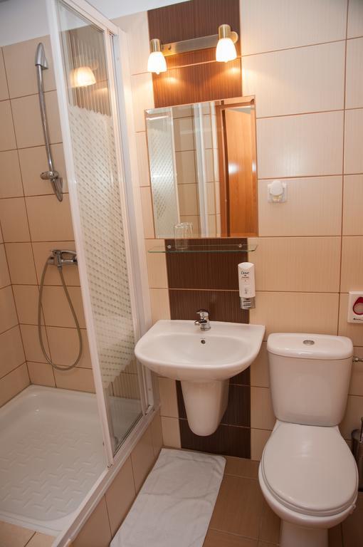 Hotel Rypsowka Nowy Sącz エクステリア 写真